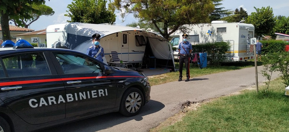 Arrestata mentre cerca di forzare le roulotte di un campeggio sul lago di Garda: 26enne finisce in carcere